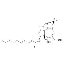  3-O-(2'E,4'E-癸二烯酰基)巨大戟二萜醇